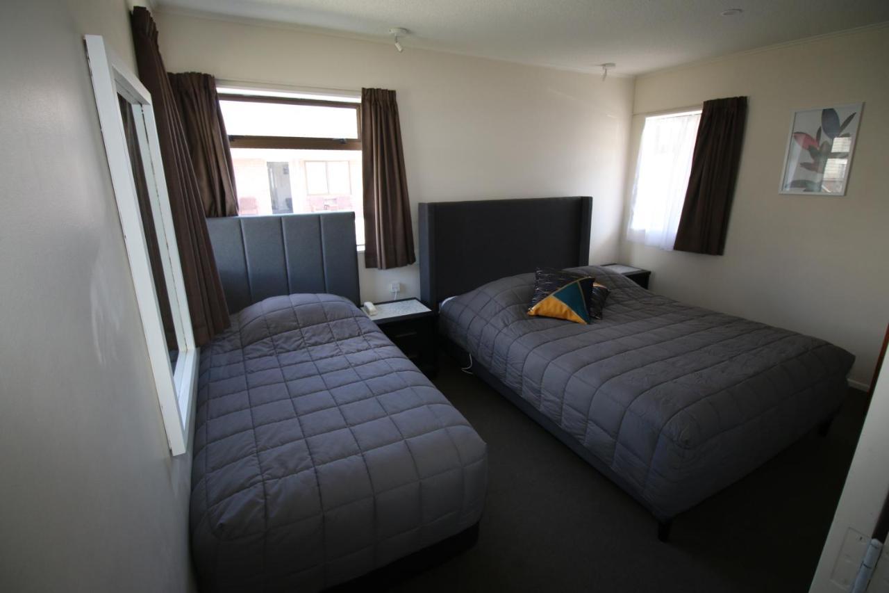 Foreshore Motor Lodge Lower Hutt Bagian luar foto