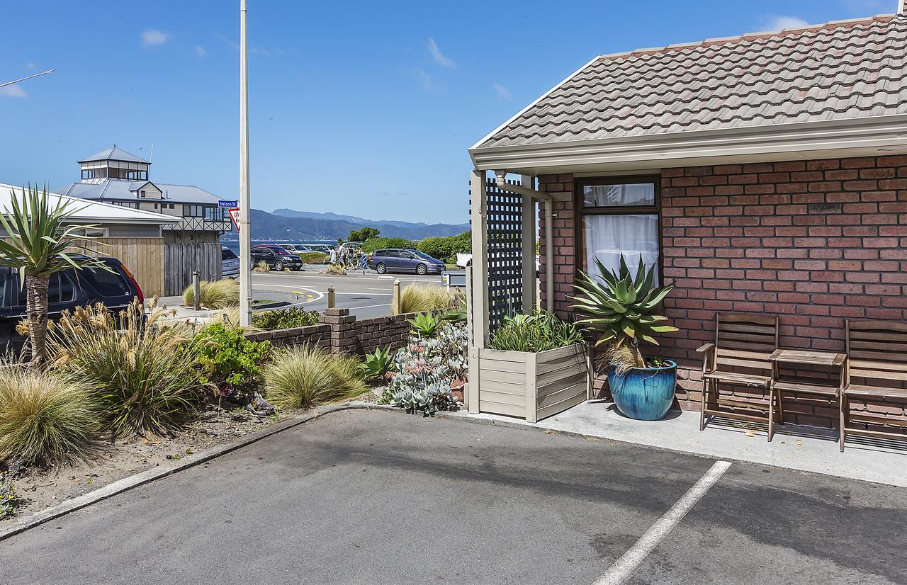 Foreshore Motor Lodge Lower Hutt Bagian luar foto